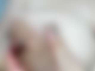 Live cam show with Harper - Longhair on madthumbs