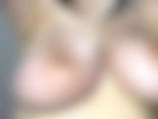 Live cam show with Harper - Green Eyes on Dare Cams