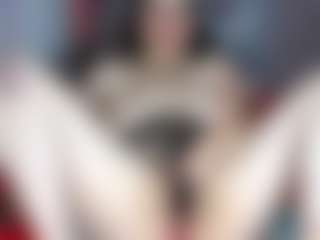 Live cam show with Harper - Nipple Piercings on pussylord.com