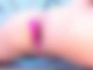 Live cam show with Michellespencer1 - Anal Toys on chickslive.net