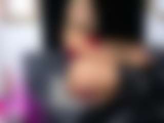 Saskyadeluxxe0's Live Sex Cam Show