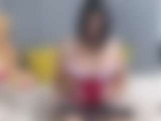 Live cam show with Marianabiigass - Mature on https://playwithruby.com