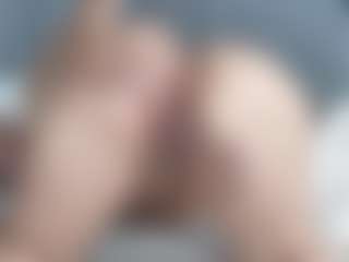 Live cam show with Marianabiigass - White on camwithhim.com | venezuela