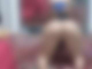 Marianabiigass's Live Sex Cam Show