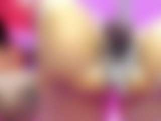 Live cam show with SugARandNibbles - Spank on TeamSkeetLive