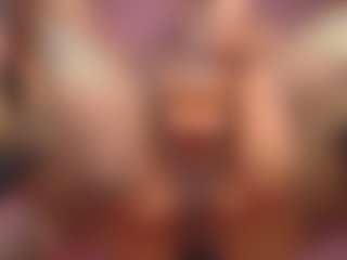 Live cam show with SugARandNibbles - Petite on liverealitysex.com