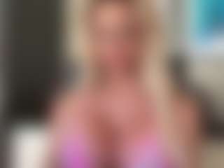 chanelstjames's Live Sex Cam Show