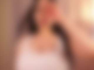 Live cam show with ChantelTritsch - Upskirt on CamClone