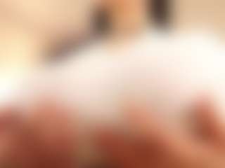 Live cam show with ChantelTritsch - Upskirt on Camsoda