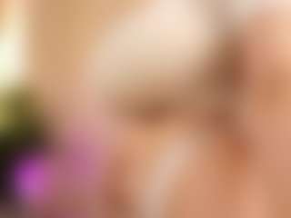 Live cam show with ChantelTritsch - Upskirt on Gym Cam Girls