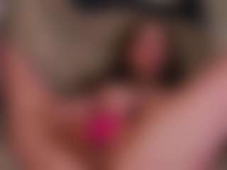 EleanorGonzalez's Live Sex Cam Show