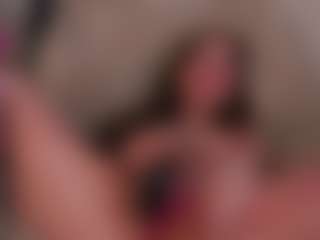 EleanorGonzalez's Live Sex Cam Show