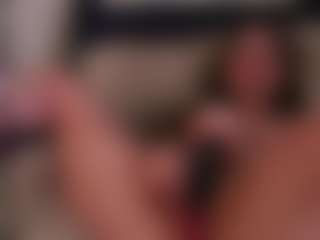 EleanorGonzalez's Live Sex Cam Show