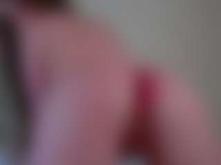 Live cam show with EleanorGonzalez - Ass Bouncing on Fling VIP Chat