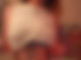 Live cam show with EleanorGonzalez - Shower on Dare Cams
