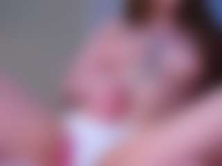 EleanorGonzalez's Live Sex Cam Show