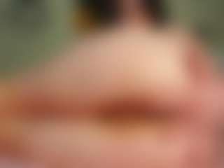 EleanorGonzalez's Live Sex Cam Show
