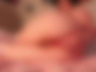 EleanorGonzalez's Live Sex Cam Show