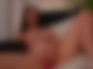 EleanorGonzalez's Live Sex Cam Show