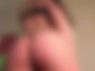 EleanorGonzalez's Live Sex Cam Show