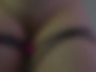 EleanorGonzalez's Live Sex Cam Show