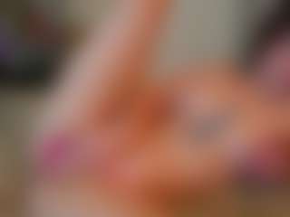 EleanorGonzalez's Live Sex Cam Show