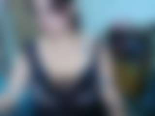 Live cam show with angelasm - Smoking on CamwithHer