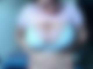 Live cam show with angelasm - Striptease on parknlotfishbdy