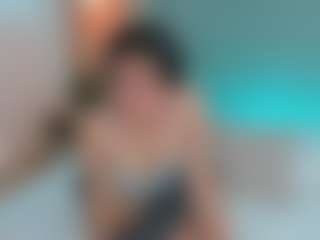 carlina-15's Live Sex Cam Show