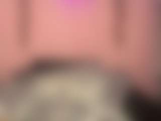 Live cam show with Maria May - Brown Hair Petite on SpunkLive