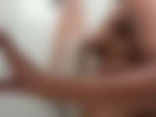 mumnxdor MILF webcam performer live streaming