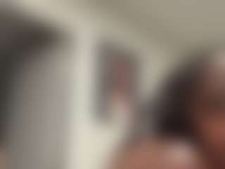 Live cam show with mumnxdor - Smoking on Mixed Magazine Live