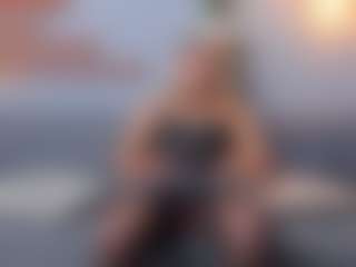Live cam show with sabrinaBellucci0 - Drinking on Chatstar