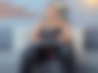 Live cam show with sabrinaBellucci0 - Tiny Tits on Uber Horny