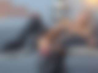 Live cam show with sabrinaBellucci0 - Average on Cam Slut