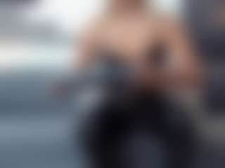 Live cam show with sabrinaBellucci0 - Ejaculation on CamClone