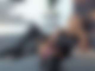 Live cam show with sabrinaBellucci0 - Average on Milfs Live