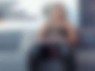 Live cam show with sabrinaBellucci0 - Average on Camsoda