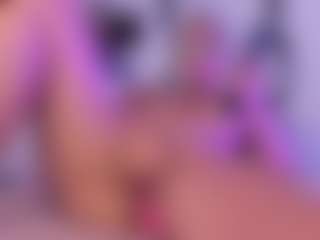 AnnaChernovaa's Live Sex Cam Show