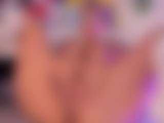AnnaChernovaa's Live Sex Cam Show