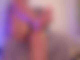 AnnaChernovaa's Live Sex Cam Show
