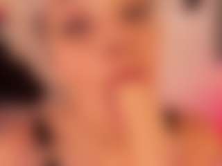AnnaChernovaa's Live Sex Cam Show