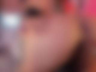 AnnaChernovaa's Live Sex Cam Show