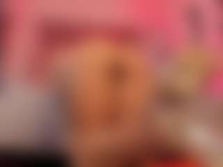 Live cam show with AnnaChernovaa - Lush on Camsoda
