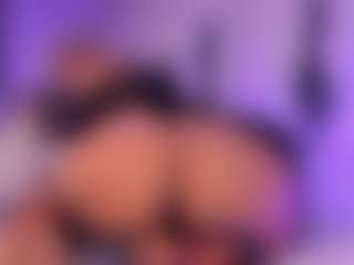 AnnaChernovaa's Live Sex Cam Show