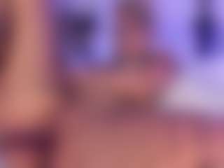 AnnaChernovaa's Live Sex Cam Show