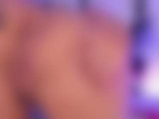 AnnaChernovaa's Live Sex Cam Show