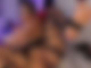 AnnaChernovaa's Live Sex Cam Show