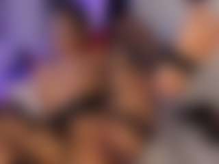 AnnaChernovaa's Live Sex Cam Show