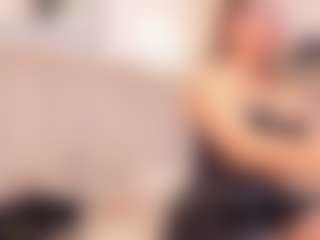 Clhoee-Johnson's Live Sex Cam Show